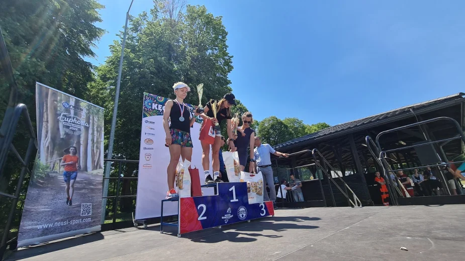 Podium-kecka-piatka-Nessi-Sportswear.jpg