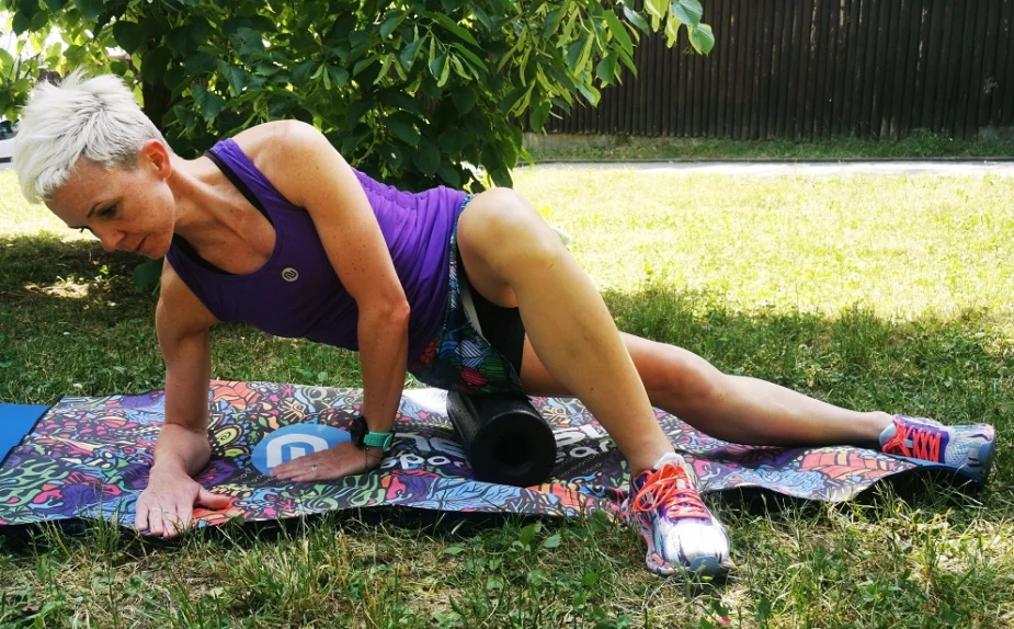 Sylwia roluje się w odzieży Nessi Sportswear
